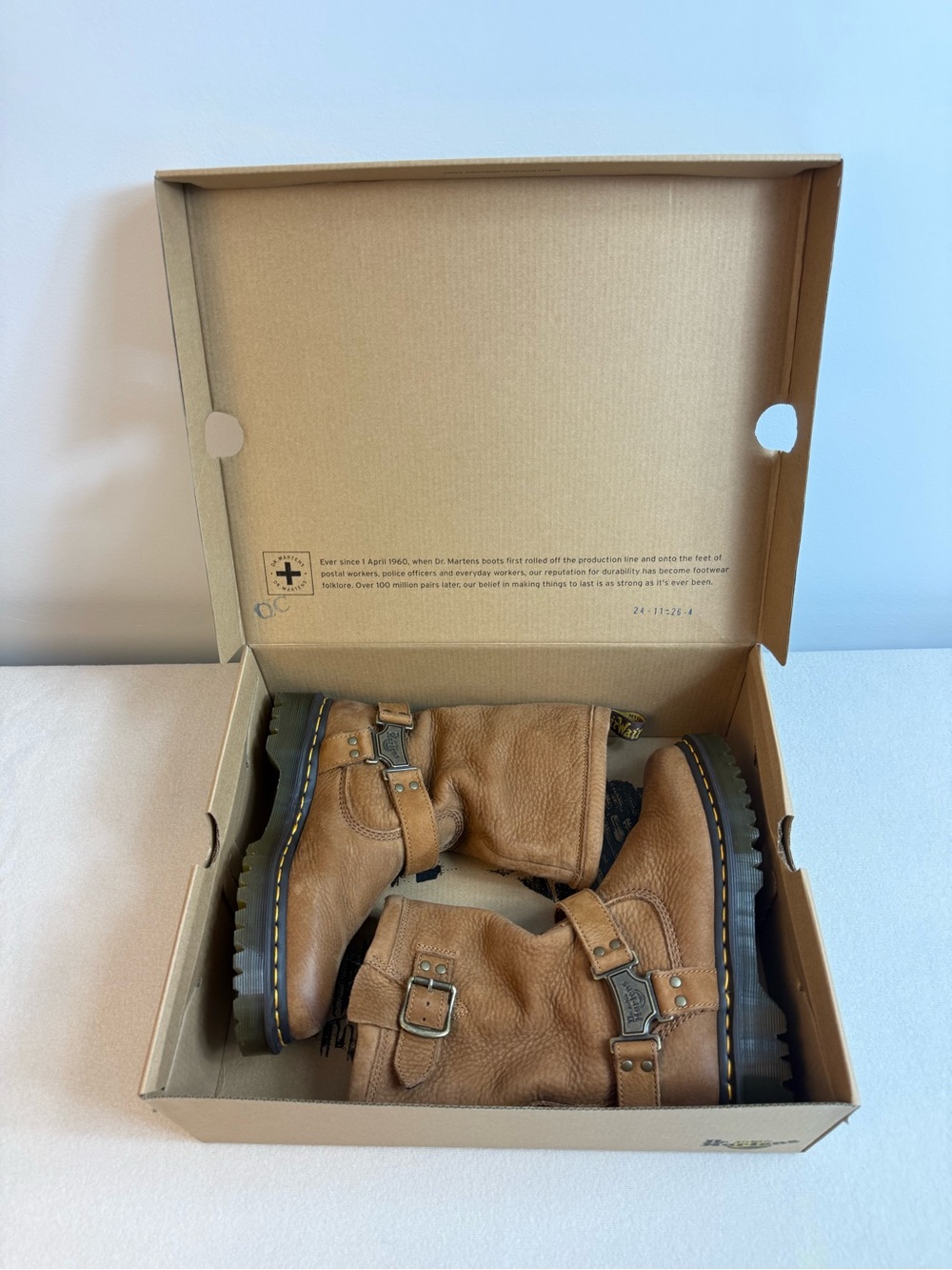 Dr. Martens Anistone Hi Boots desert brown tumbled nu buck - Picture 2 of 6